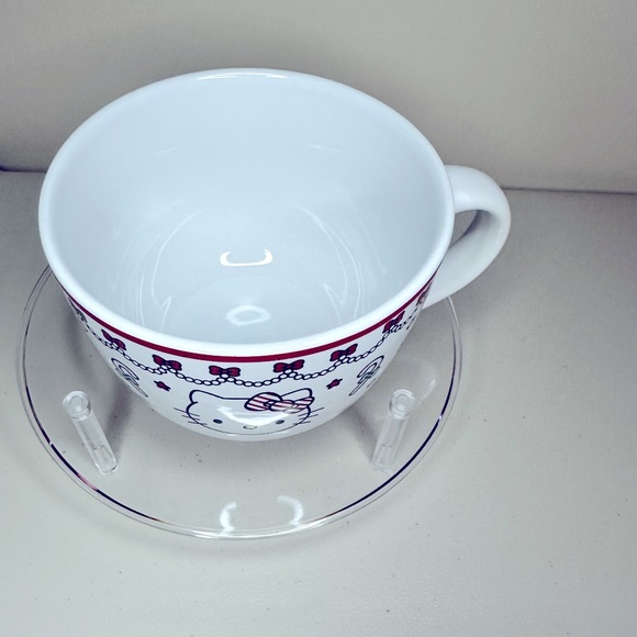 Hello Kitty Christmas Mug - Picture 4 of 4